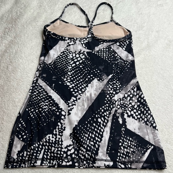 Lululemon Flow Y Tank - Picture 5 of 5